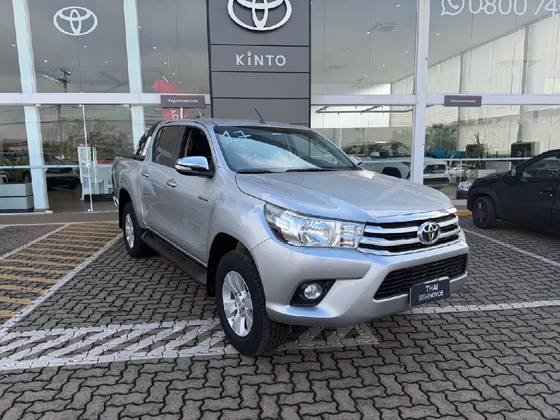 TOYOTA HILUX 2.8 SRV 4X4 CD 16V DIESEL 4P AUTOMÁTICO TOYOTA HILUX 2.8 SRV 4X4 CD 16V DIESEL 4P AUTOMÁTICO